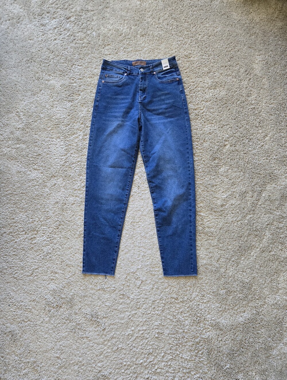 Judy Blue NWOT Mid Rise Jeans Womens S Blue Taper Raw Hem